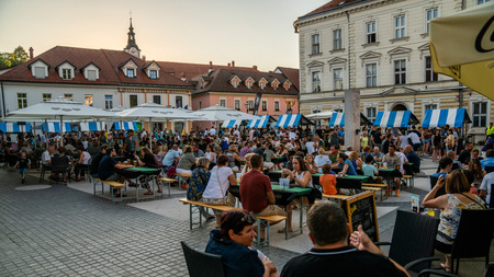KUL(inarični) petki v Parku Evropa vabijo poletna druženja vse do konca avgusta (28)